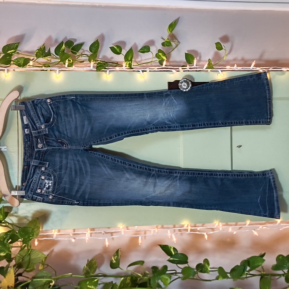 Miss Me Denim - Women's Miss Me Sparkle Embellished Back Pocket Yolk Bootcut Jean 26 × 30